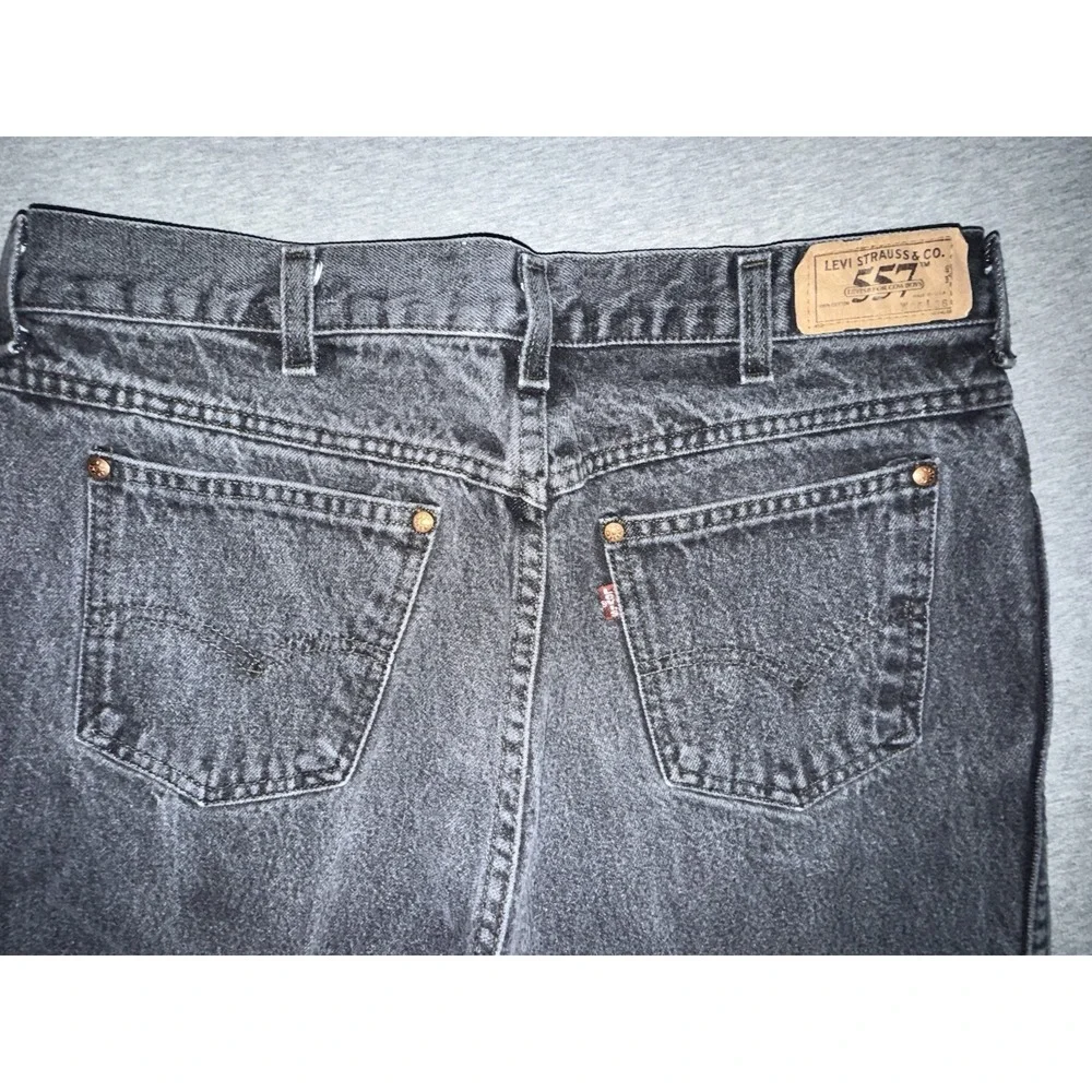 VTG Levi 557 Men Jeans 34x26* (Tag says 36x36) Black Straight Leg USA